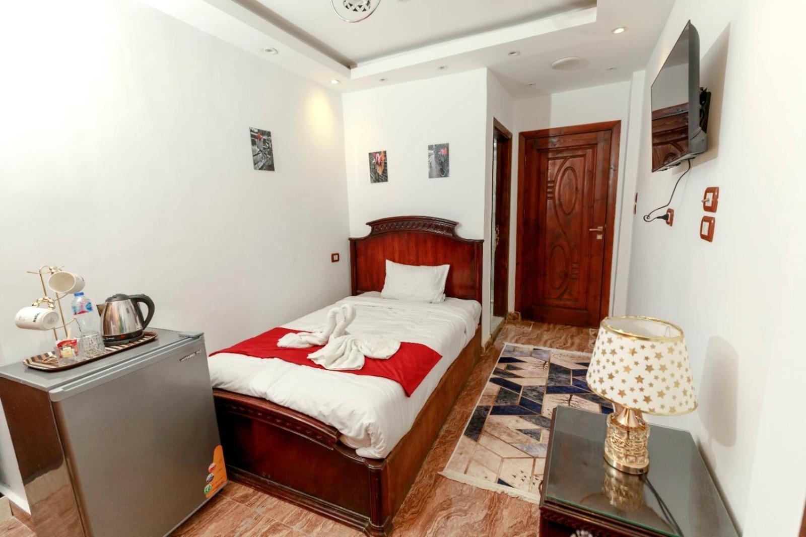 Middle East Pyramids Hotel Kafrat al Jabal ภายนอก รูปภาพ